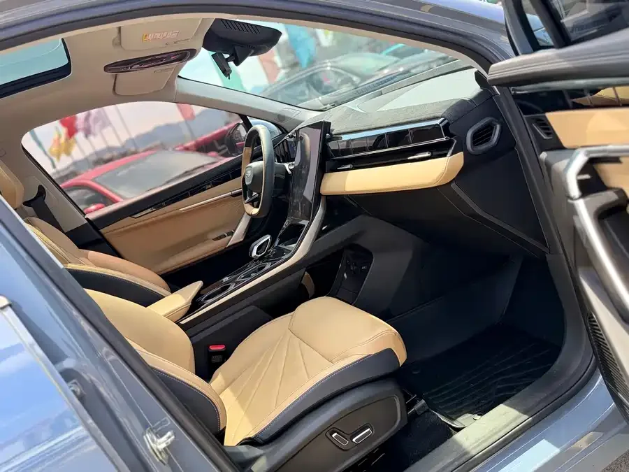 Geely Atlas L Boyue L 2023 1.5TD DCT Luxury Edition 2023 — миниатюра 4