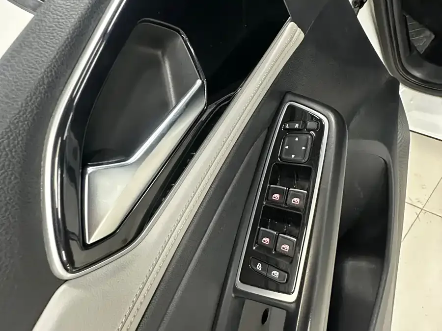 Jetta VS7 Jetta VS7 2022 1.4T Automatic Progressive Edition Pro 2023 — миниатюра 3