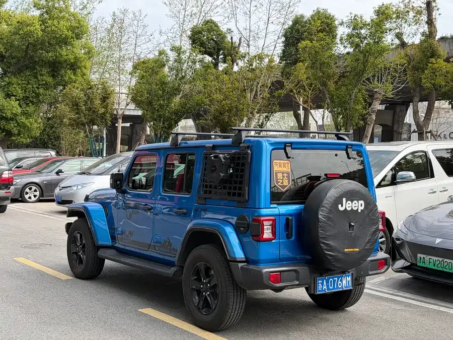 Jeep Wrangler Wrangler 2022 2.0T Highland Four-Door Edition 2023 — миниатюра 4