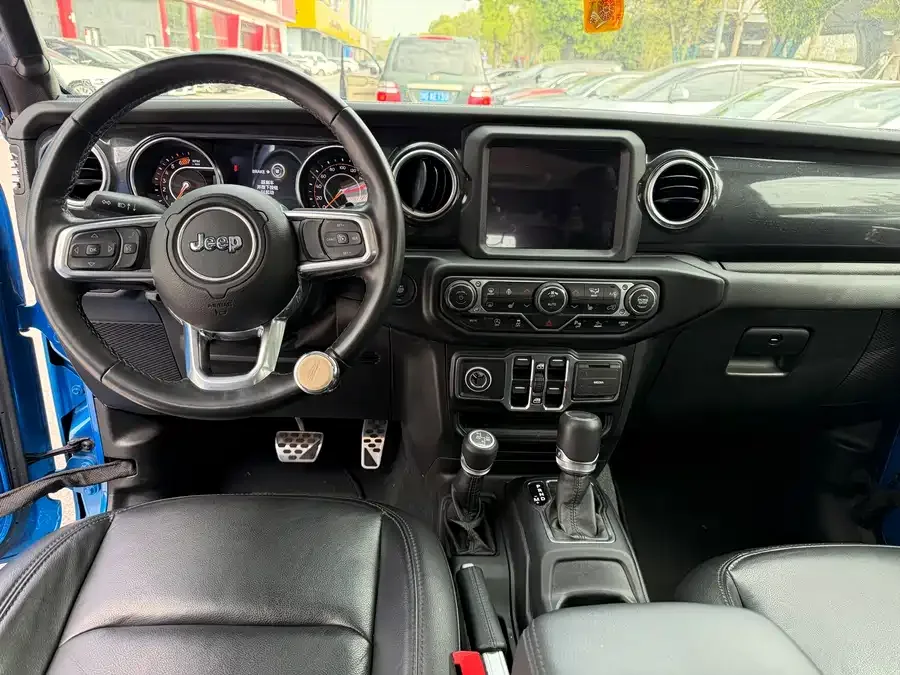 Jeep Wrangler Wrangler 2022 2.0T Highland Four-Door Edition 2023 — миниатюра 5