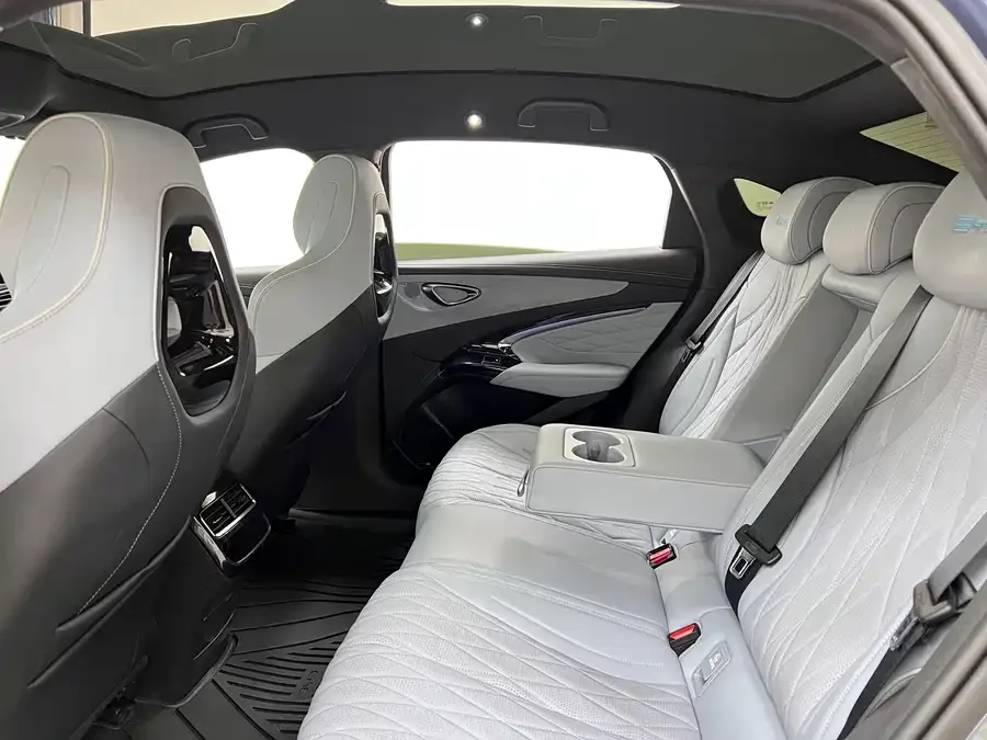 BYD Seal Haibao 2022 700km long-range rear-wheel drive version 2022 — миниатюра 5