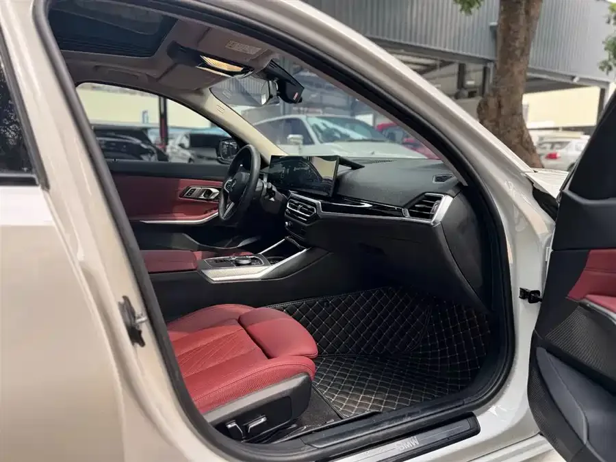 BMW i3 2023 eDrive 40 L Night Sport Package 2023 — миниатюра 3