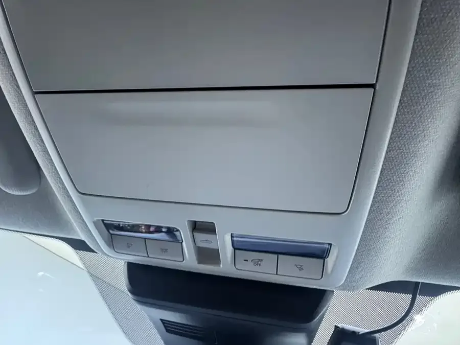 Mazda CX-30 2021 2.0L Automatic Jiayue Edition 2022 — миниатюра 4