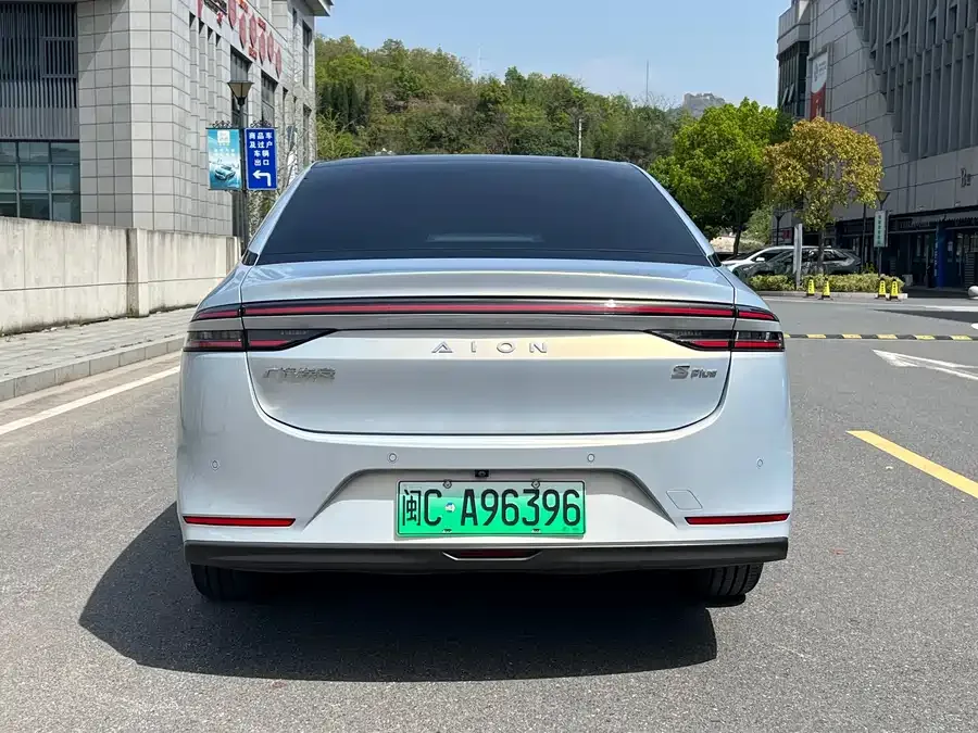AION AION S Plus AION S Plus 2022 70 Intelligent Driving Edition 2023 — миниатюра 5