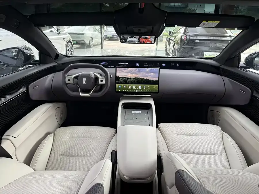 Avatr 12 Avita 12 2024 Model 700 Triple Laser RWD Luxury Edition 2025 — миниатюра 3