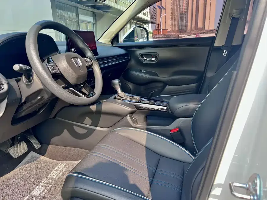 Honda HR-V 2023 240TURBO Jinrui Edition 2024 — миниатюра 5