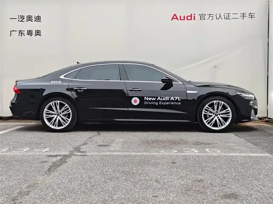 Audi A7L 2025 45 TFSI quattro Luxury Edition 2025 — миниатюра 5