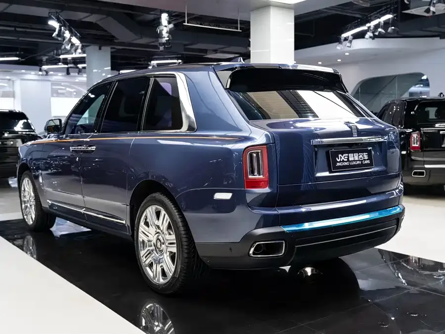 Rolls-Royce Cullinan Cullinan 2018 five-seat version 2022 — миниатюра 5