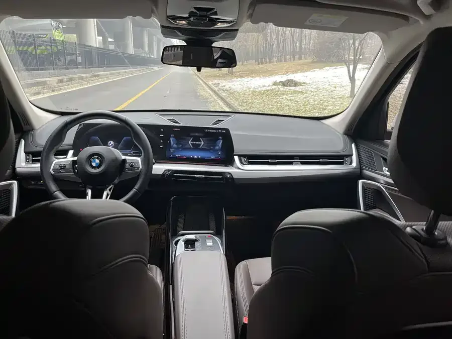 BMW X1 2024 sDrive25Li M Sport Package 2024 — миниатюра 4