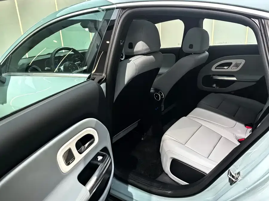 Mercedes-Benz CLA New Energy Mercedes-Benz CLA PHEV 2025 300L Extended Range Intelligent Edition 2025 — миниатюра 3