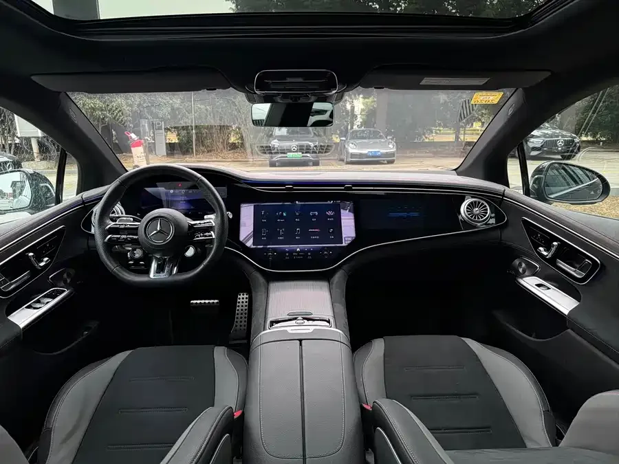 Mercedes-Benz EQE SUV AMG Mercedes-Benz EQE AMG 2023 AMG EQE 53 4MATIC+ 2024 — миниатюра 3