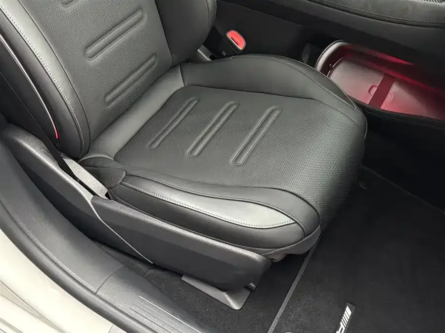 Mercedes-Benz EQS AMG Mercedes-Benz EQS AMG 2022 AMG EQS 53 4MATIC+ 2025 — миниатюра 4