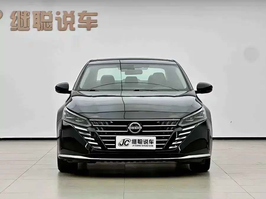 Nissan Altima 2022 Teana 2.0L XL-TLS Enjoy Edition 2023 — миниатюра 3