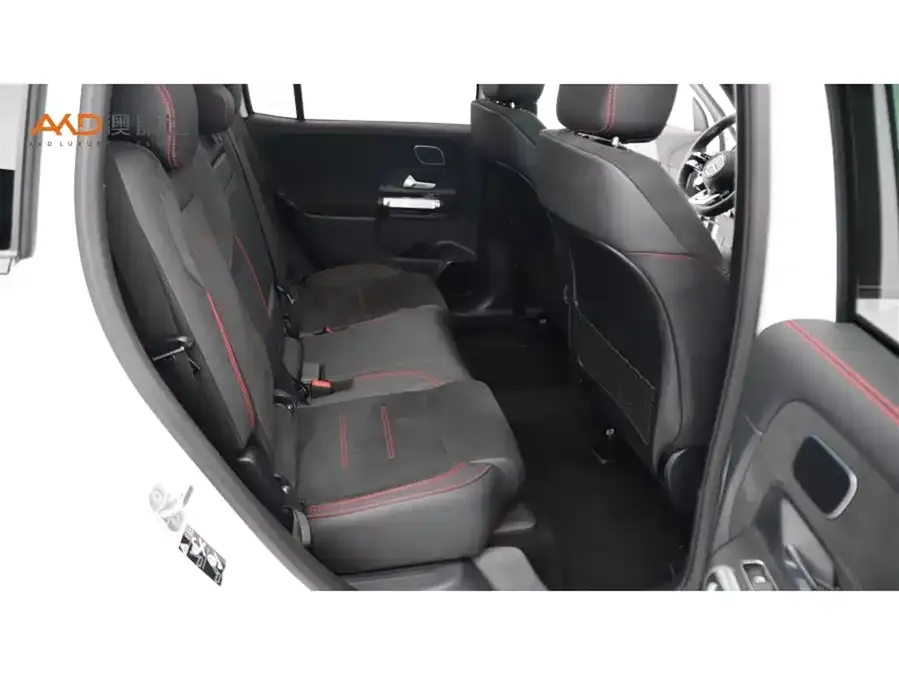 Mercedes-Benz GLB AMG Mercedes-Benz GLB AMG 2024 AMG GLB 35 4MATIC 2025 — миниатюра 5