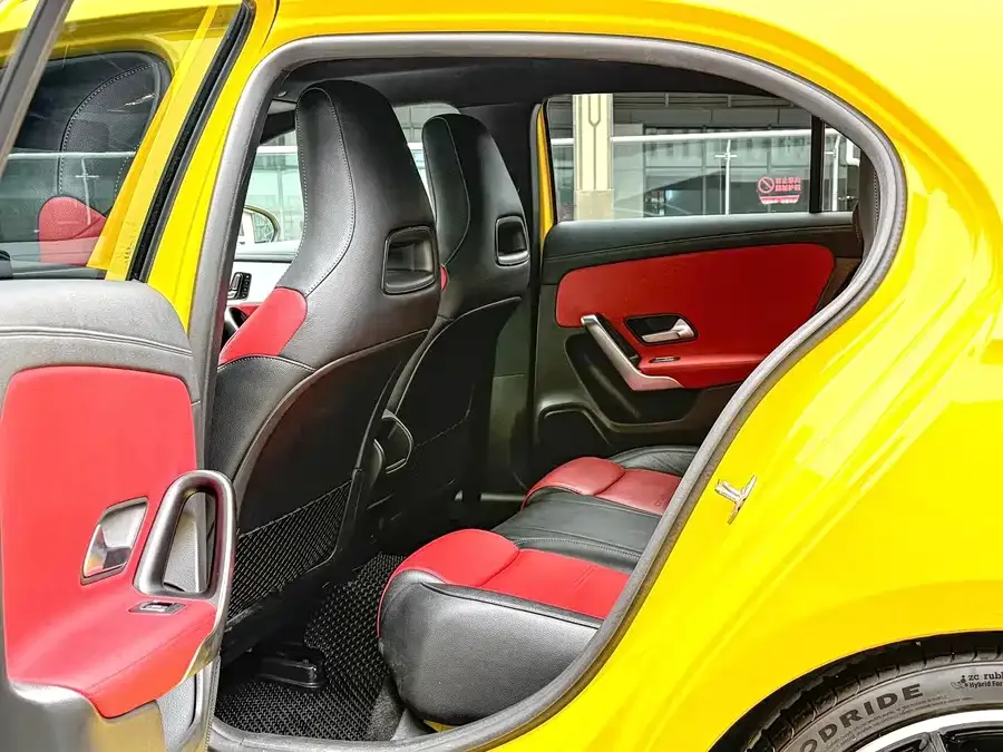 Mercedes-Benz A-Class AMG Mercedes-Benz A-Class AMG (Imported) 2022 AMG A 35 4MATIC 2023 — миниатюра 3