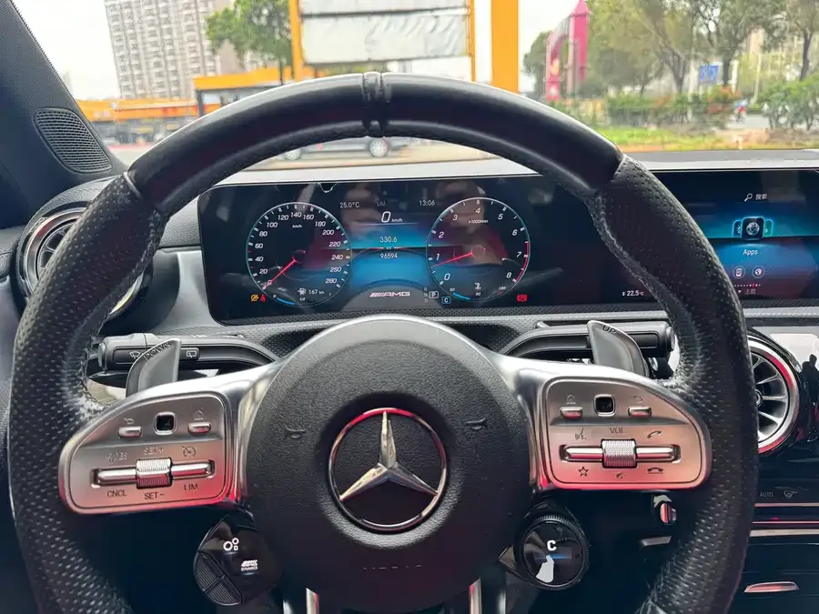 Mercedes-Benz A-Class AMG Mercedes-Benz A-Class AMG (Imported) 2022 AMG A 35 4MATIC 2022 — миниатюра 4