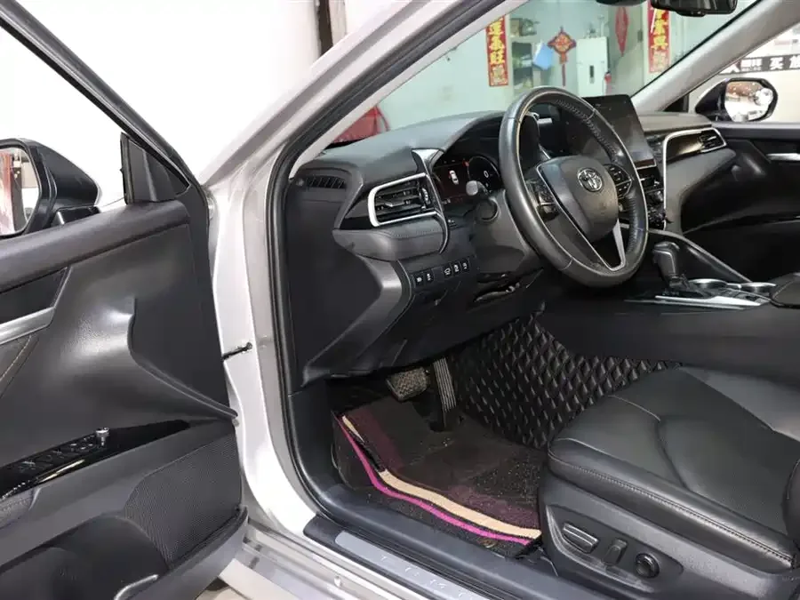 Toyota Camry Camry 2021 2.5G Deluxe Edition 2022 — миниатюра 3