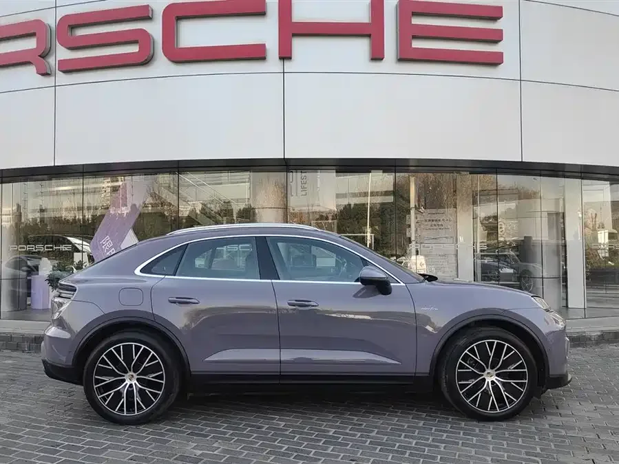 Porsche Macan New Energy Macan New Energy 2024 Macan 4 2024 — миниатюра 2