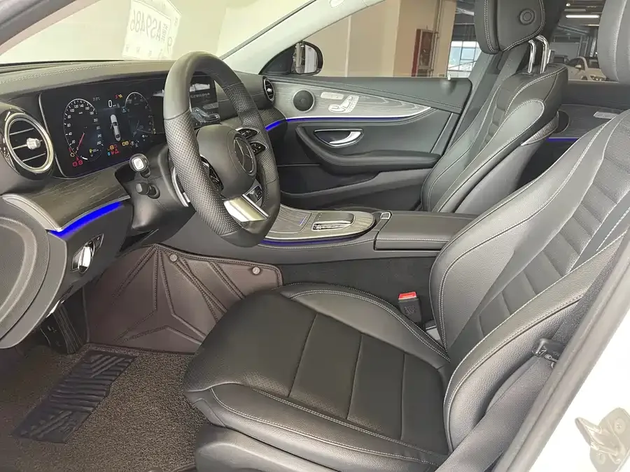 Mercedes-Benz E-class new energy Mercedes-Benz E-Class New Energy 2023 E 350 e L Plug-in Hybrid Sports Sedan 2023 — миниатюра 4