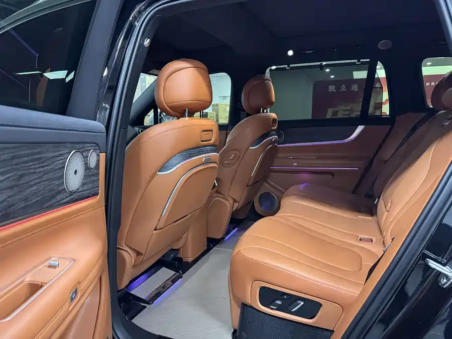 AITO M9 Wenjie M9 2024 Extended Range Max Edition 42kWh 5-seater Edition 2024 — миниатюра 5