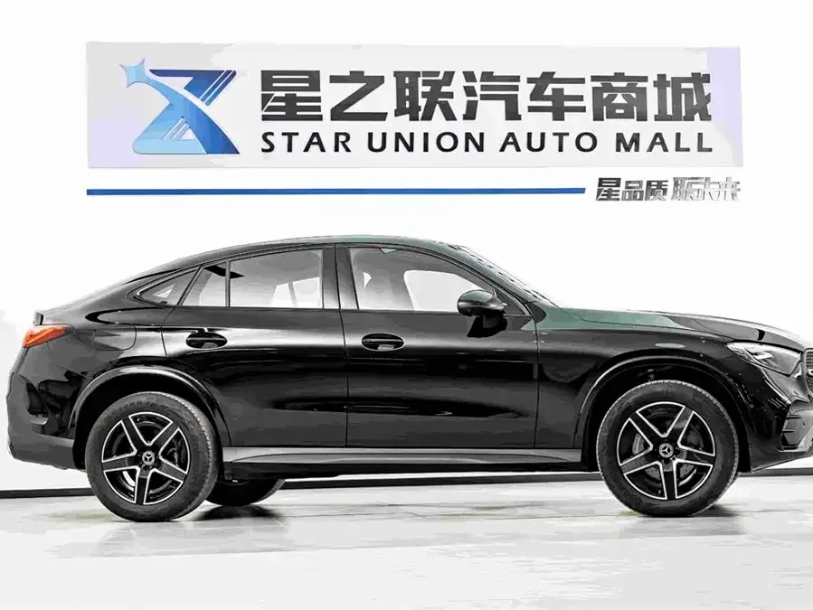 Mercedes-Benz GLC Coupe Mercedes-Benz GLC Coupe 2025 facelift GLC 260 4MATIC coupe SUV 2026 — миниатюра 2