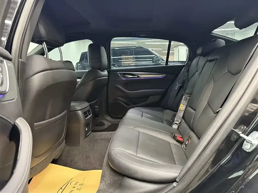 Cadillac CT5 2025 28T Track Performance Edition 2025 — миниатюра 4
