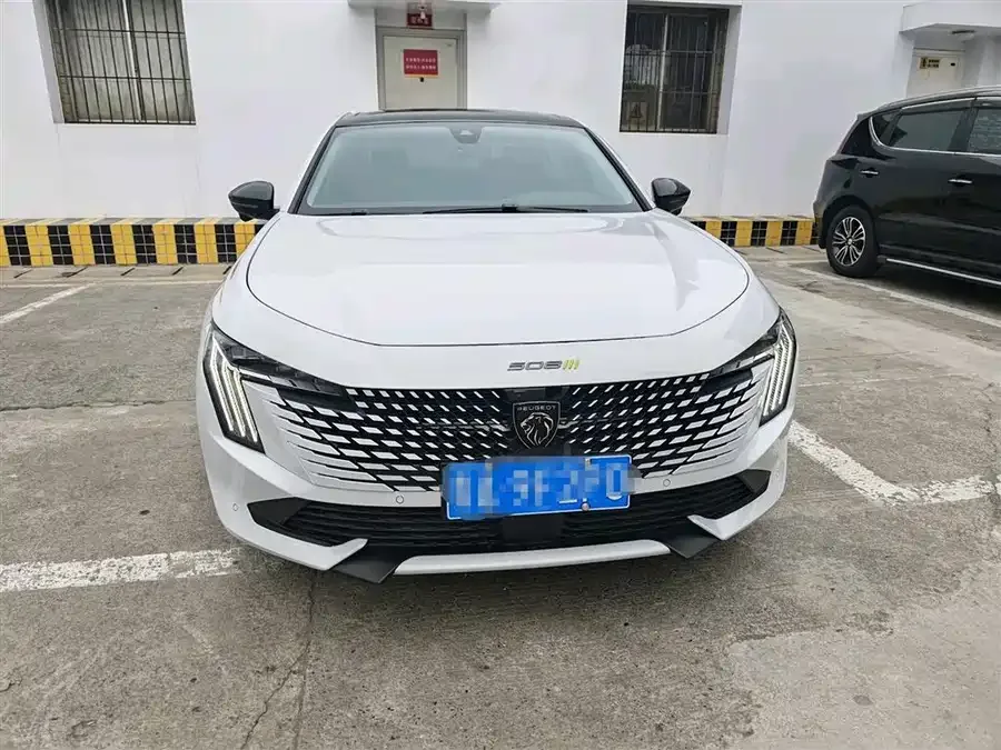 Peugeot 508 Peugeot 508 2023 508L 400THP Driving Flagship Edition 2024 — миниатюра 2