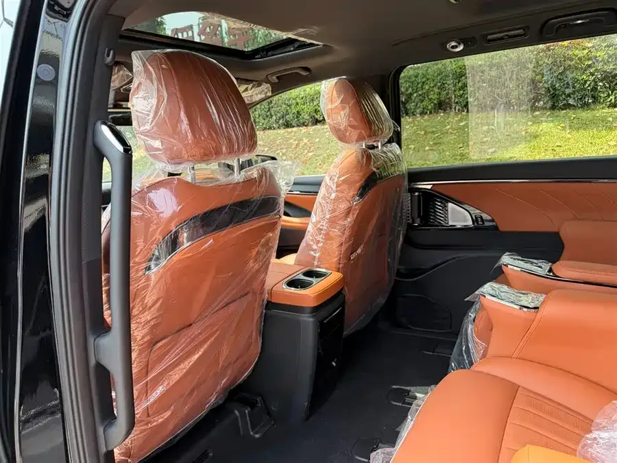 GAC Trumpchi E9 Trumpchi E9 2025 E9 Super Fast Charging Exclusive 2026 — миниатюра 3