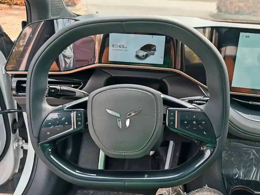 Hongqi EH7 Hongqi EH7 2024 640 Pro+ 4WD version 2024 — миниатюра 3