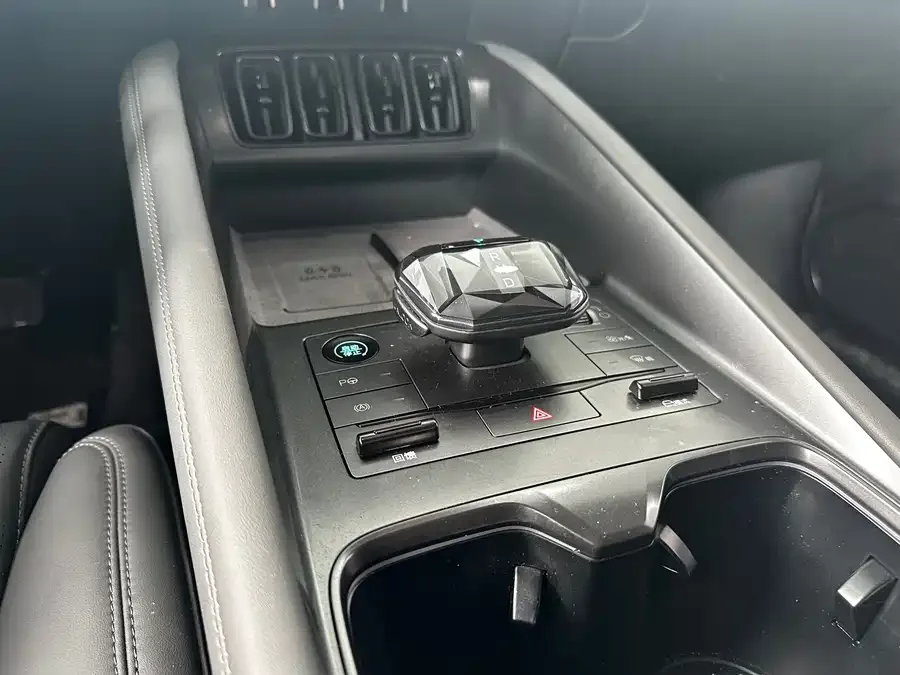 BYD Song L EV Song L EV 2025 Intelligent Driving Edition 662KM Laser Radar Excellence Edition 2025 — миниатюра 5