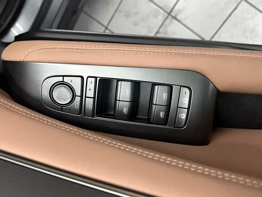 BYD Song L EV Song L EV 2025 Intelligent Driving Edition 662KM Laser Radar Excellence Edition 2025 — миниатюра 3