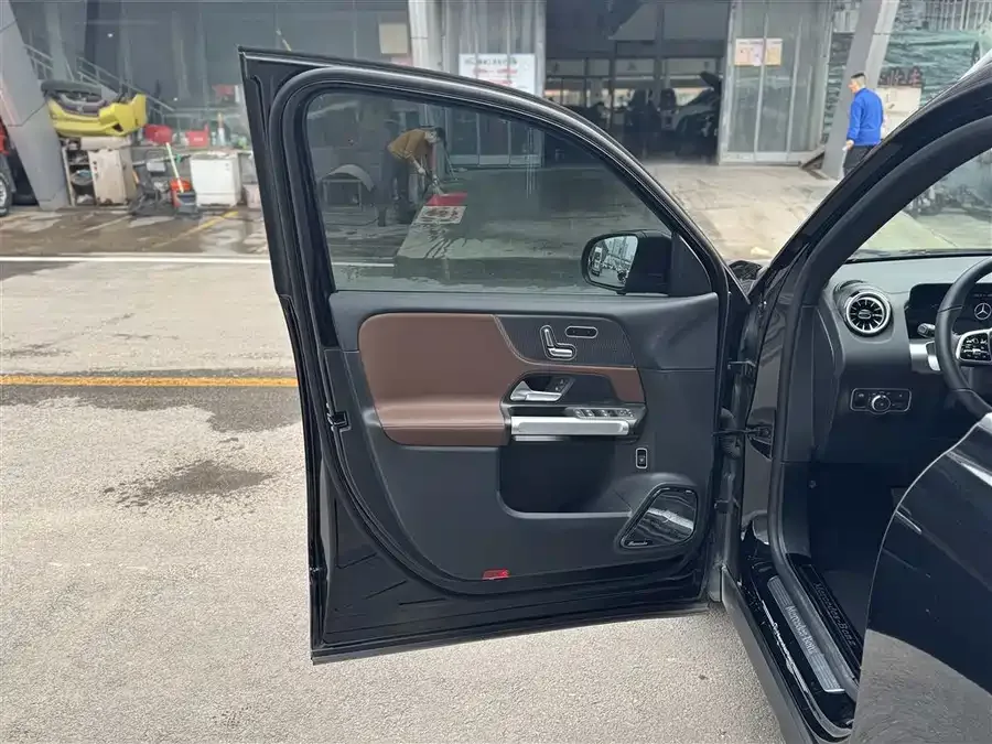 Mercedes-Benz GLB-Class Mercedes-Benz GLB 2023 GLB 220 Fashion Edition 2023 — миниатюра 2