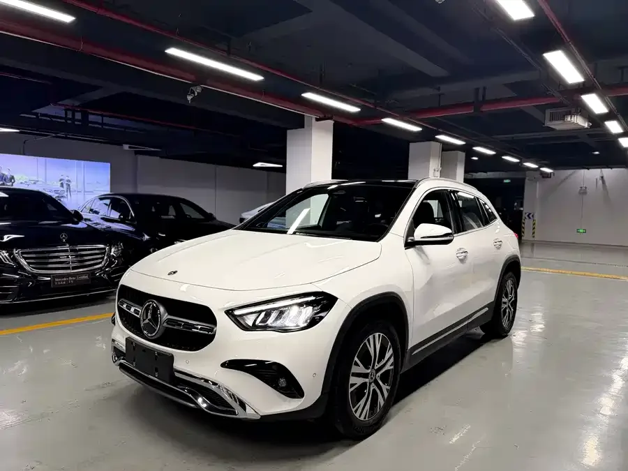 Mercedes-Benz GLA 2024