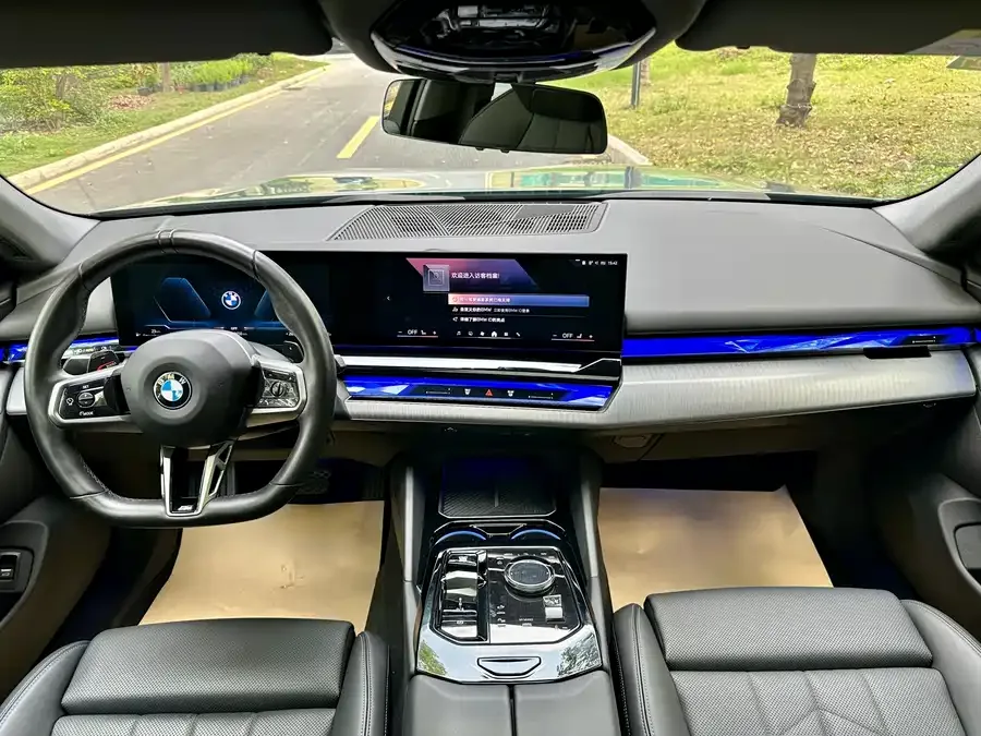 BMW 5 Series BMW 5 Series (Imported) 2024 525i M Sports Package 2025 — миниатюра 5