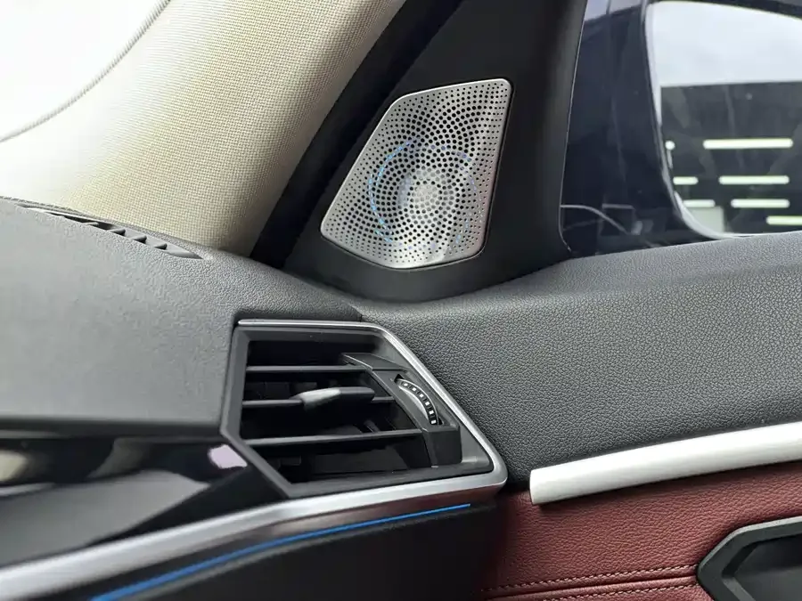 BMW i3 2022 eDrive 35 L 2024 — миниатюра 5
