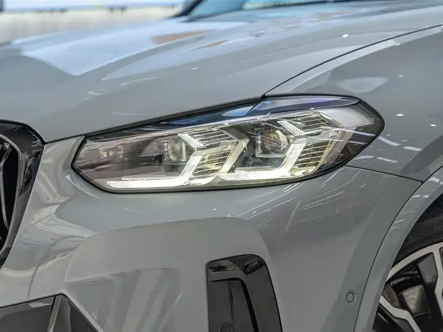 BMW X4 2022 xDrive 30i M Sport Package 2022 — миниатюра 2