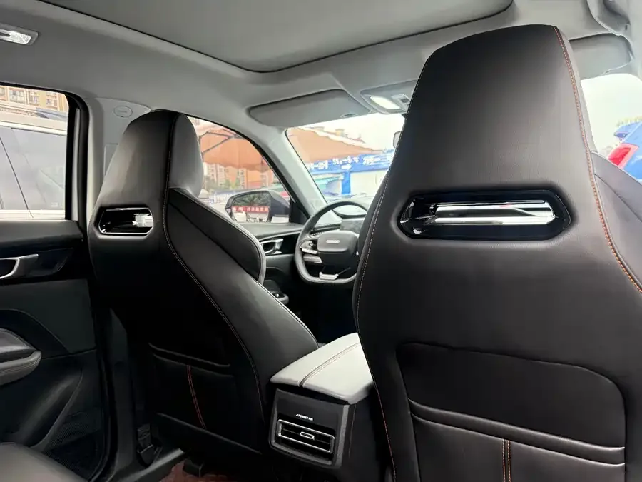 Oshan Z6 Changan Auchan Z6 2023 Blue Whale 1.5T DCT smart model 2024 — миниатюра 3