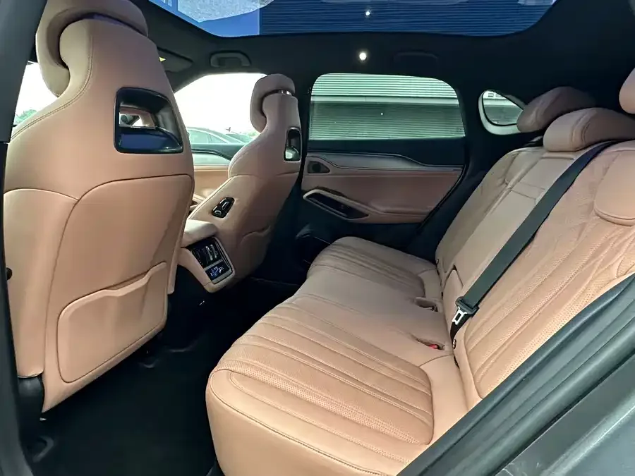 BYD Song L EV Song L EV 2024 662km Excellence Edition 2024 — миниатюра 5