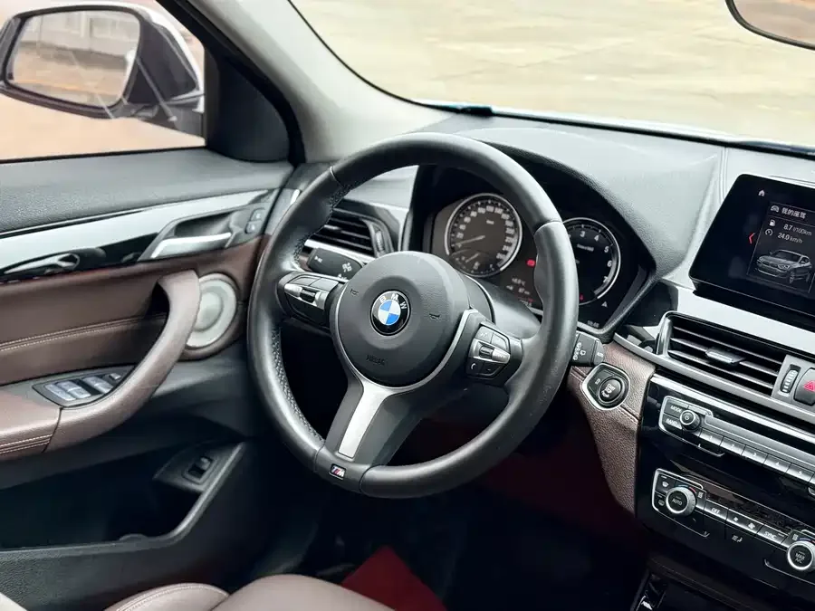 BMW X2 2022 sDrive25i M Sport Package 2022 — миниатюра 4