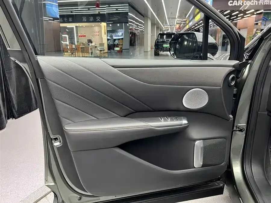 Changan E07 2025 Pure Electric Four-Wheel Drive 90kWh Grand Edition 2025 — миниатюра 5