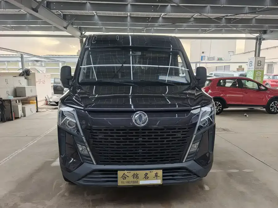 Dongfeng Yufeng Yufeng 2023 V9+ 2.0T automatic front-wheel drive multi-function central axis high roof 7/8/9 seats 2024 — фото 1, купить с доставкой в Москву