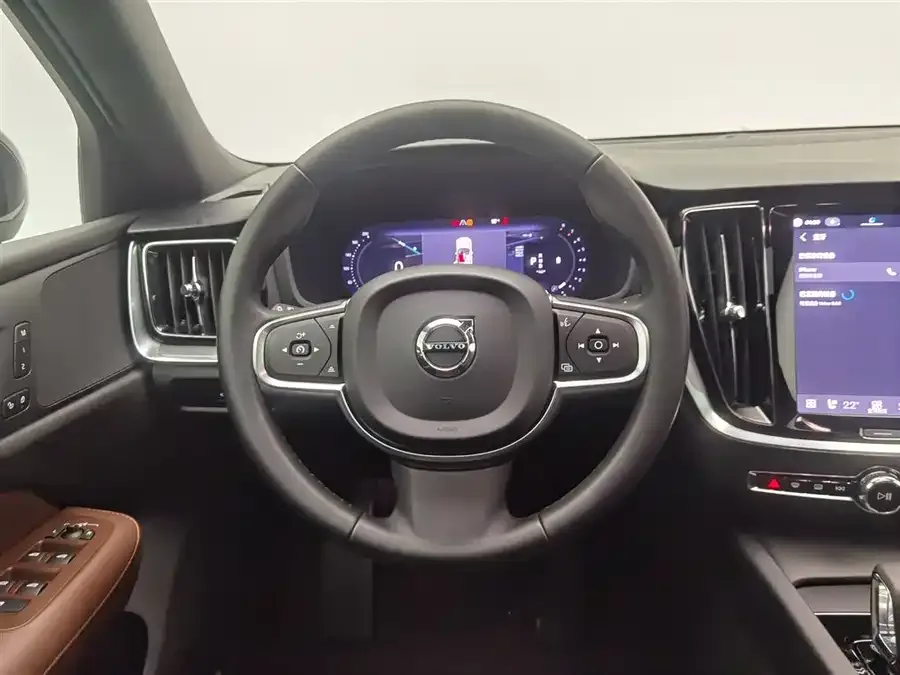 Volvo S60 2025 B4 Zhiyi Luxury Edition 2025 — миниатюра 5
