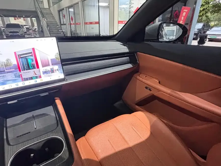Dongfeng e007 e007 2025 pure electric 565 four-wheel drive Max pilot version 2025 — миниатюра 4
