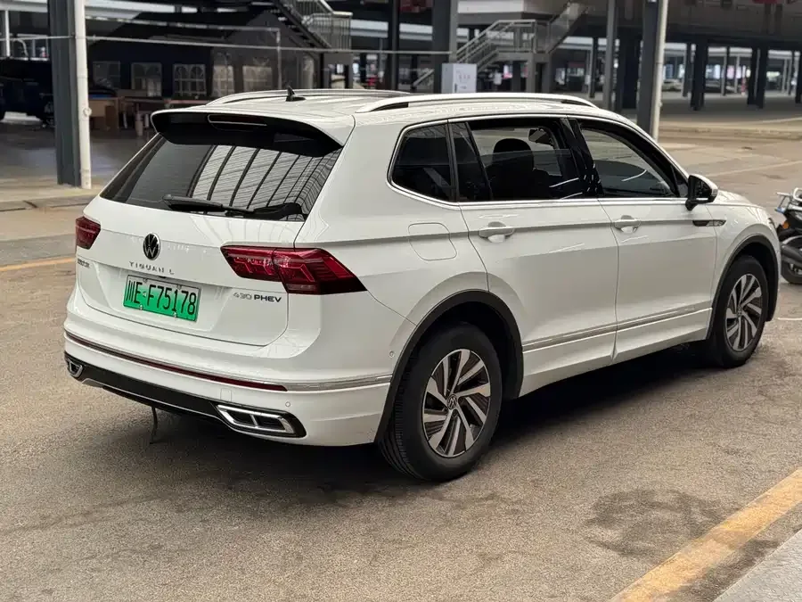 Volkswagen Tiguan L New Energy Tiguan L New Energy 2023 430PHEV Plug-in Hybrid Premium Edition 2023 — миниатюра 3