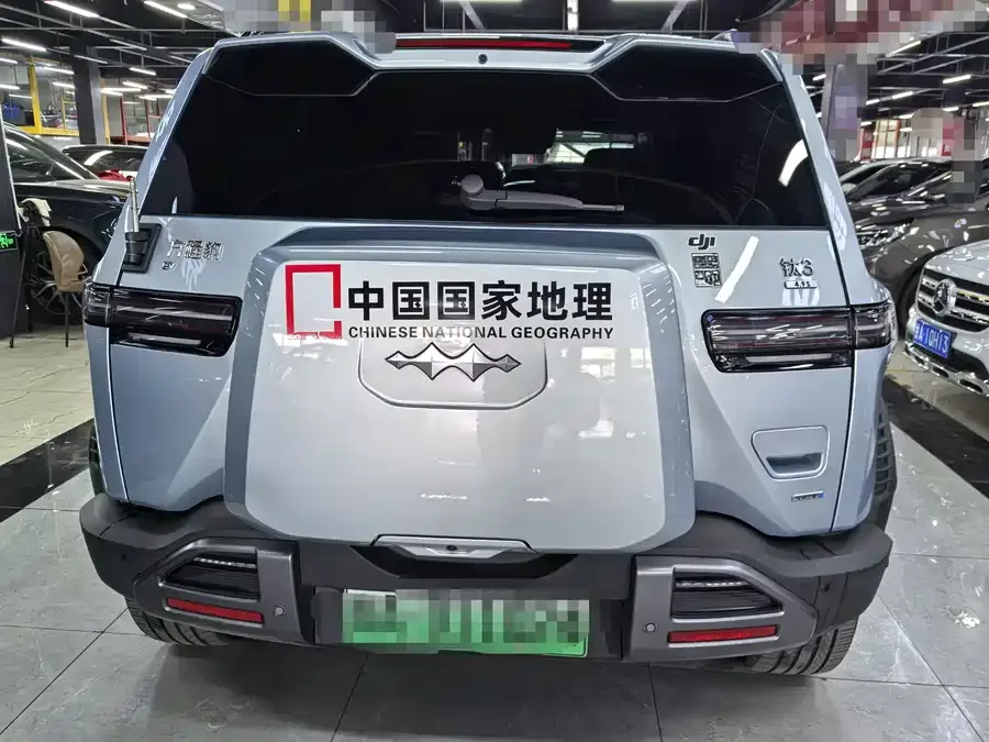 BYD Leopard Titanium 3 Titanium 3 2025 501KM 4WD Ultra Edition 2025 — миниатюра 2