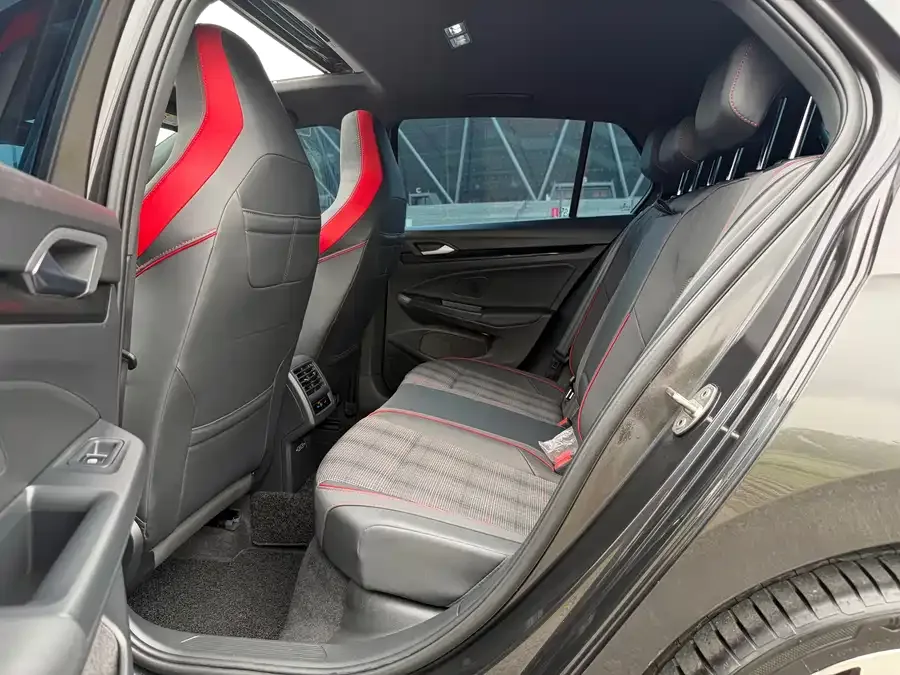 Volkswagen GOLF GTI Golf GTI 2023 380TSI DSG GTI 2023 — миниатюра 4