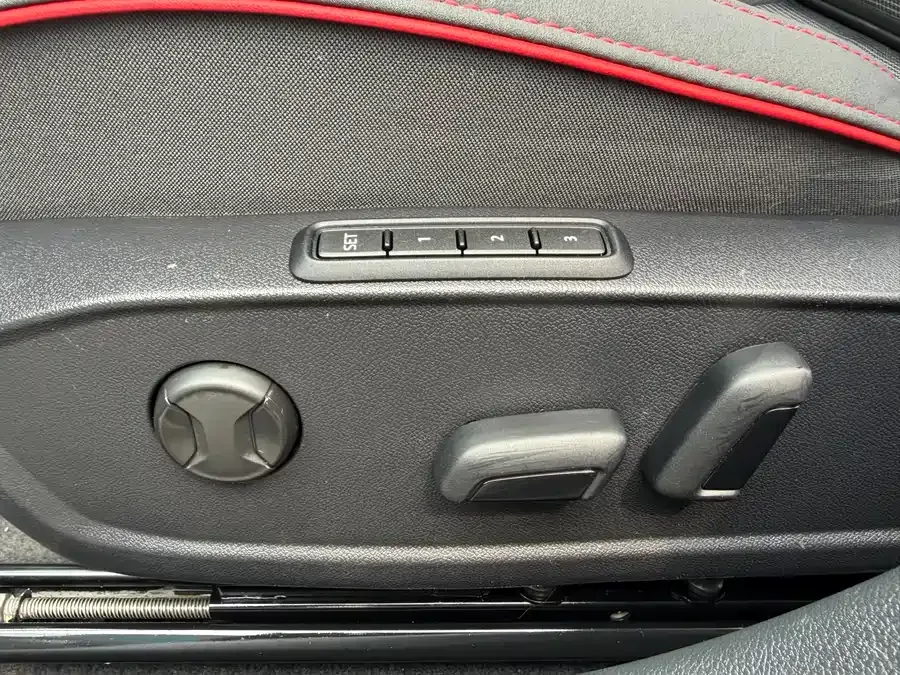 Volkswagen GOLF GTI Golf GTI 2023 380TSI DSG GTI 2023 — миниатюра 5