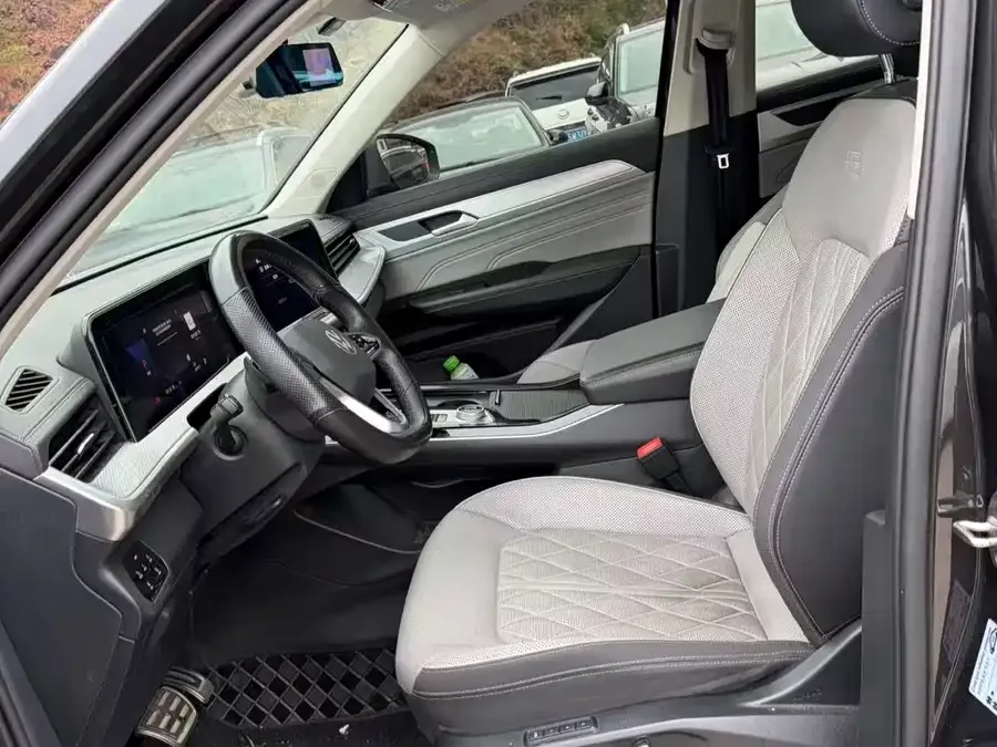 Volkswagen Tavendor 2023 Lanxun 380TSI 4WD R-Line Touring Edition 2023 — миниатюра 4