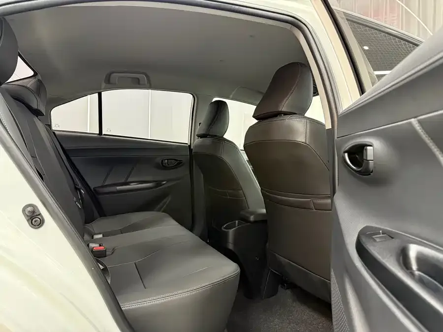 Toyota YARiS L Enjoy YARiS L enjoys the 2022 1.5L CVT leading PLUS version 2022 — миниатюра 3