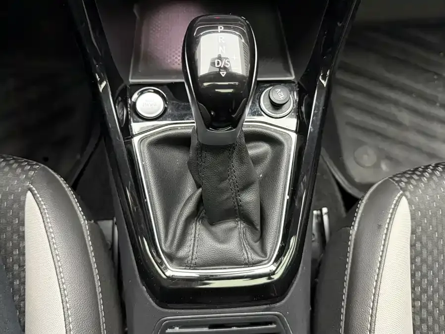 Volkswagen Tacqua Tanying 2021 1.5L automatic 30th anniversary commemorative edition 2022 — миниатюра 3